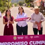 Cumple Rocío Nahle con Ayahualulco; entrega rehabilitación carretera