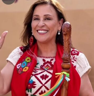 #Video: Rocío Nahle agradece obsequio de prendas de artesanas en su caminar por Veracruz