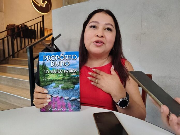 Rosalba Lobato Falcón Libro