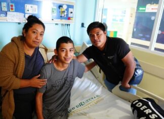 Realizan procedimiento de alta especialidad en aneurisma cerebral de adolescente en Veracruz