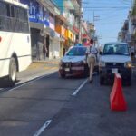 Tránsito del Estado exhorta a respetar zonas de no estacionarse en la calle Clavijero.
