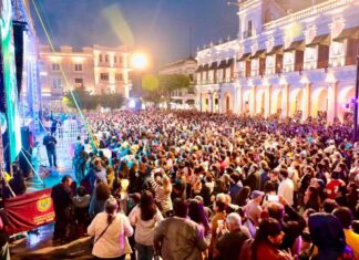 El corazón de Xalapa corea y baila los éxitos de la Sonora Santanera