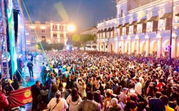 El corazón de Xalapa corea y baila los éxitos de la Sonora Santanera