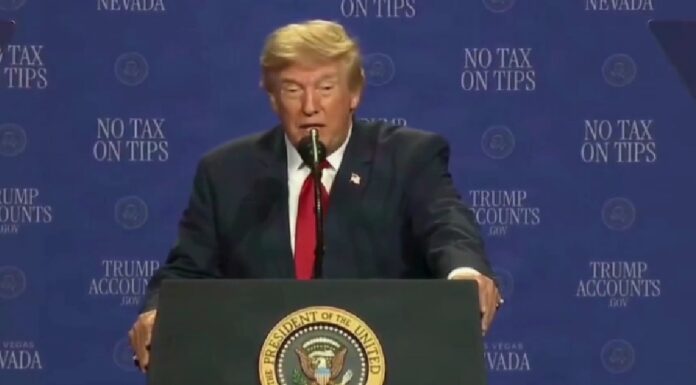 Trump arremete contra México, Canadá y otros paises; los acusa de “aprovecharse” de EU con aranceles