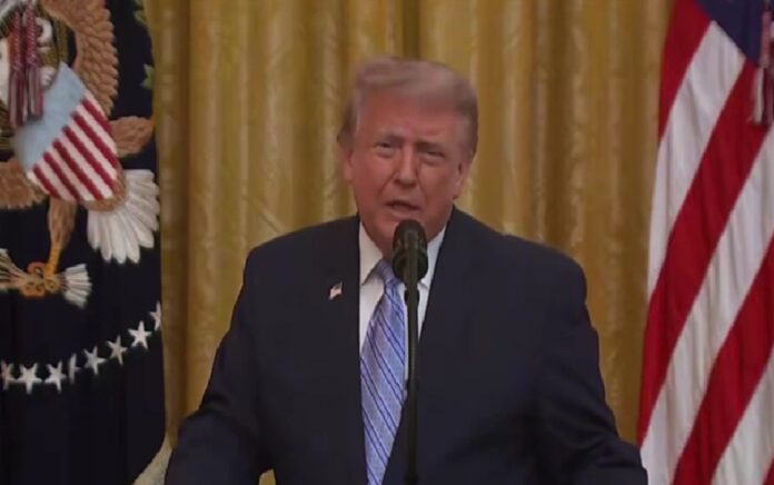 Donald Trump 10.08.26