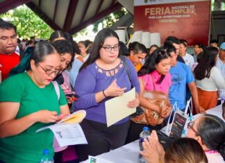 STPSP acerca a jóvenes de Poza Rica más de mil 300 oportunidades laborales