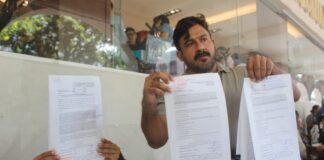 Ex policías exigen pago pendiente y piden intervención de la gobernadora.