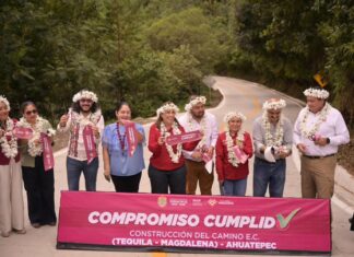 Rocío Nahle entrega tramo Tequila-Magdalena-Ahuatepec en beneficio de 25 comunidades de la sierra de Zongolica