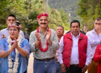 Sin distingo partidista, Gobierno de Veracruz atiende demanda histórica de infraestructura en Atlahuilco