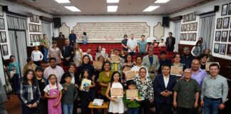 Premian a quienes ganaron la primera edición del concurso “Xalapa de Lectura en Corto”