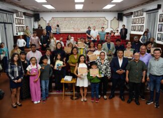 Premian a quienes ganaron la primera edición del concurso “Xalapa de Lectura en Corto”