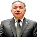 Inzunza anuncia su regreso presencial al Senado; niega que dependa del retorno de Rocha