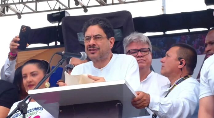 #Colombia: Iván Cepeda proclama su “gabinete paralelo” en oposición a De la Espriella