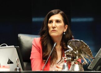 Kenia López plantea desaparecer poderes en Sinaloa si Rocha Moya no deja el cargo