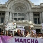 Marchan en la Ciudad de México para exigir una muerte digna