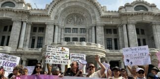 Marchan en la Ciudad de México para exigir una muerte digna