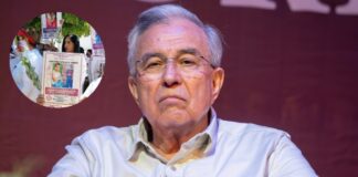 Madres buscadoras reciben a Rocha Moya con expedientes de desaparecidos