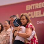 Queremos a la niñez y juventud en las aulas: Rocío Nahle durante la entrega de útiles y mobiliario a la región Olmeca