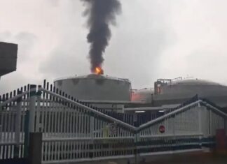 Tormenta eléctrica provoca incendio en Terminal Pajaritos de Coatzacoalcos