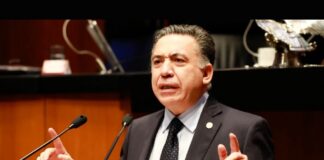Enrique Inzunza rompe con Morena y deja la bancada para seguir con fuero como senador independiente