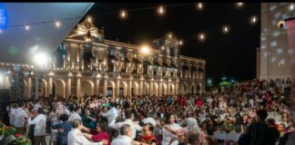 Jueves Musicales puso a bailar al ritmo del danzón en Plaza Lerdo