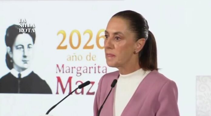 Presidenta Sheinbaum plantea limitar celulares en las escuelas y abre debate sobre su uso en las aulas
