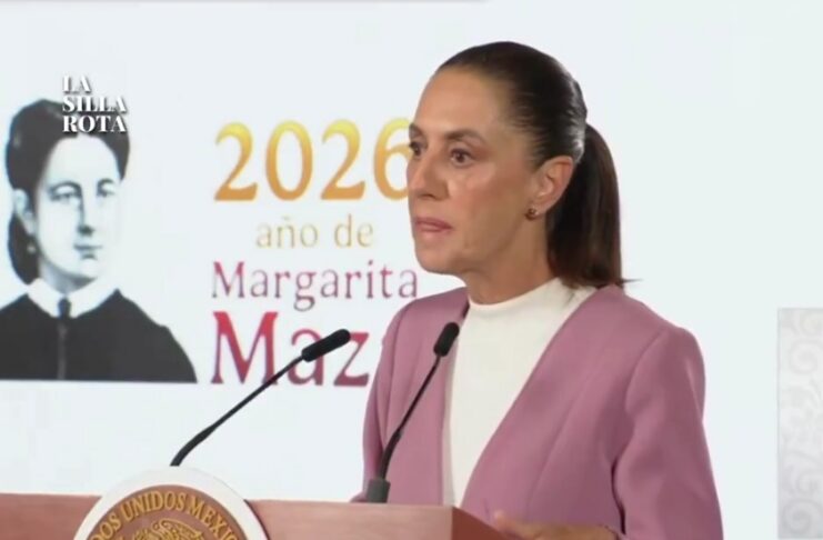Presidenta Sheinbaum plantea limitar celulares en las escuelas y abre debate sobre su uso en las aulas