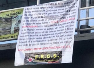 Aparecen dos narcomantas con amenazas en Coatzacoalcos