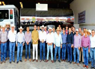 Beneficia Sedarpa a 70 productores de leche con transporte especializado