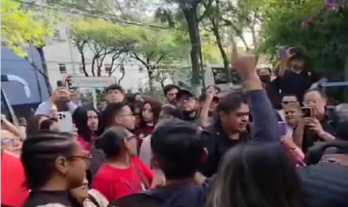 Trabajadores del IPN recuperan el canal 11