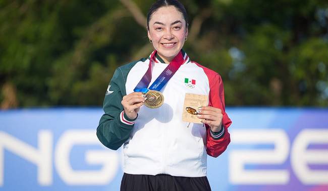 Yareli Acevedo Oro en santo domingo