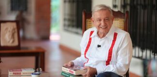 #Video: AMLO reaparece para presentar su libro “Pueblo”