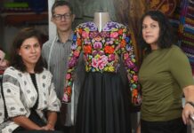 Vestido patrio de presidenta Sheinbaum, homenaje a artesanas del Istmo de Tehuantepec