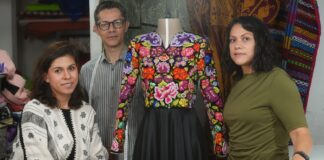 Vestido patrio de presidenta Sheinbaum, homenaje a artesanas del Istmo de Tehuantepec