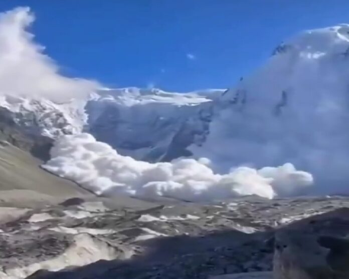 Avalancha en el Caucaso Rusia