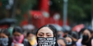 La Suprema Corte de México me dio la razón y ordenó transparentar el expediente sobre la ‘verdad histórica’ de Ayotzinapa, pero la FGR se niega