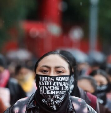 La Suprema Corte de México me dio la razón y ordenó transparentar el expediente sobre la ‘verdad histórica’ de Ayotzinapa, pero la FGR se niega