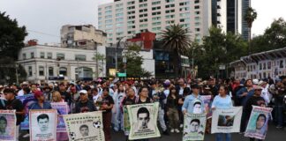 Ayotzinapa llega a 12 años con marchas, reclamos y preguntas sin respuestas.