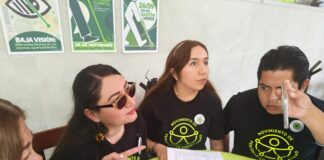 Baja visión, una discapacidad invisible que enfrenta obstáculos de accesibilidad en Xalapa.
