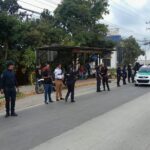 Levantan bloqueo; acuerdan rehabilitación de carretera Coatepec–Las Trancas