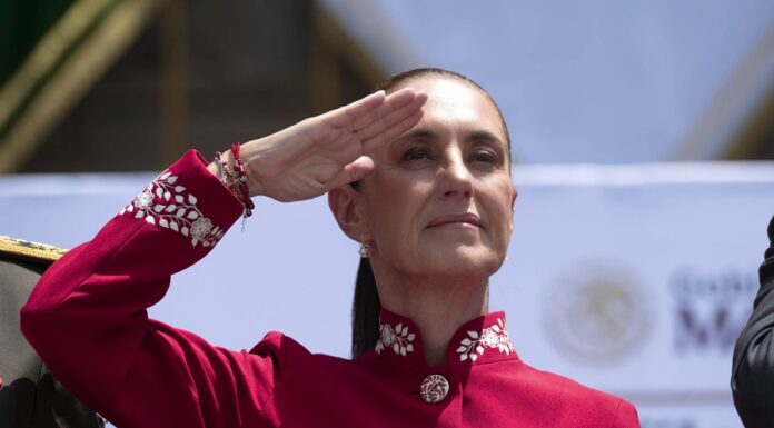 Nuestro pueblo decide su destino; México nunca se vende: Presidenta Sheinbaum en Desfile Militar por 216 Aniversario de la Independencia