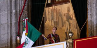 Viva México libre, independiente y soberano!: presidenta encabeza ceremonia del 216 Aniversario del Grito de Independencia