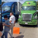 Vecinos bloquearon la Xalapa-Coatepec; exigen reparación de carretera y acusan falta de atención