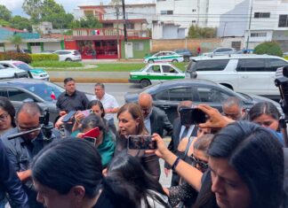 Gobernadora Rocío Nahle pide esperar resultado de periciales; acude a exequias de Zenyazen Escobar