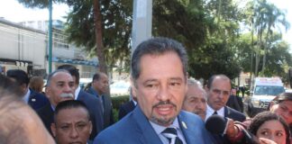 Denuncian maestros de la sección 32 del SNTE casos de cobro de piso e inseguridad.
