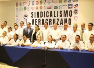 Sindicatos exigen respetar último sueldo de cotización para pensiones del IPE; reportan reducciones de hasta 35%.