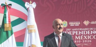 Gobierno de Veracruz realiza Guardias de Honor por el 216 aniversario del inicio de la Independencia de México