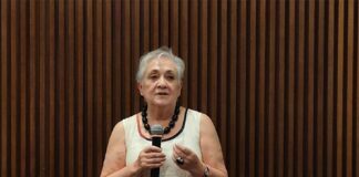 Homenajean a la historiadora Josefina Mac Gregor por 50 años de trayectoria