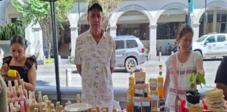 Productores de Tuzamapan dan valor agregado al limón con elaboración artesanal de licor