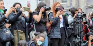 Mujeres periodistas enfrentan violencias diferenciadas; CNDH llama a proteger el derecho a informar